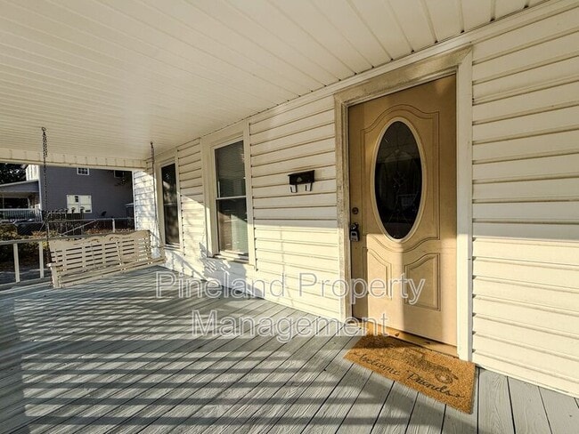 Foto del edificio - 413 E Donaldson Ave