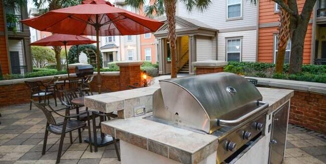 Building Photo - 3 bedroom in Houston TX 77063