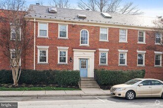 Building Photo - 1415 E Abingdon Dr