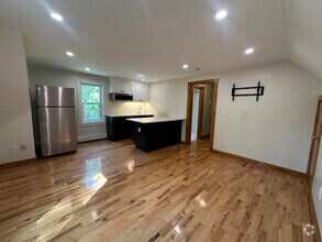 Building Photo - 94 Kiahs Way