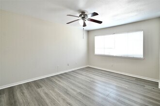 Building Photo - 8314 La Roche Ln