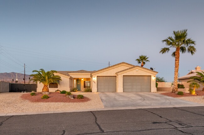 Building Photo - 2386 E Kensington Dr