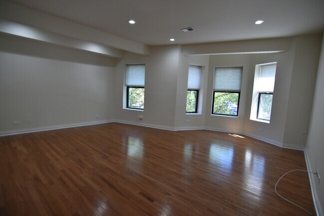 Foto del edificio - 732 W Grace St