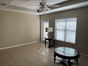Building Photo - 741 White Dr