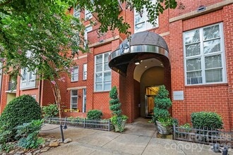Building Photo - 1320 Fillmore Ave