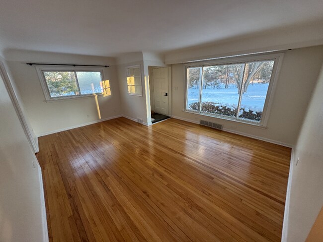 Foto del edificio - 8701 Brookville Rd