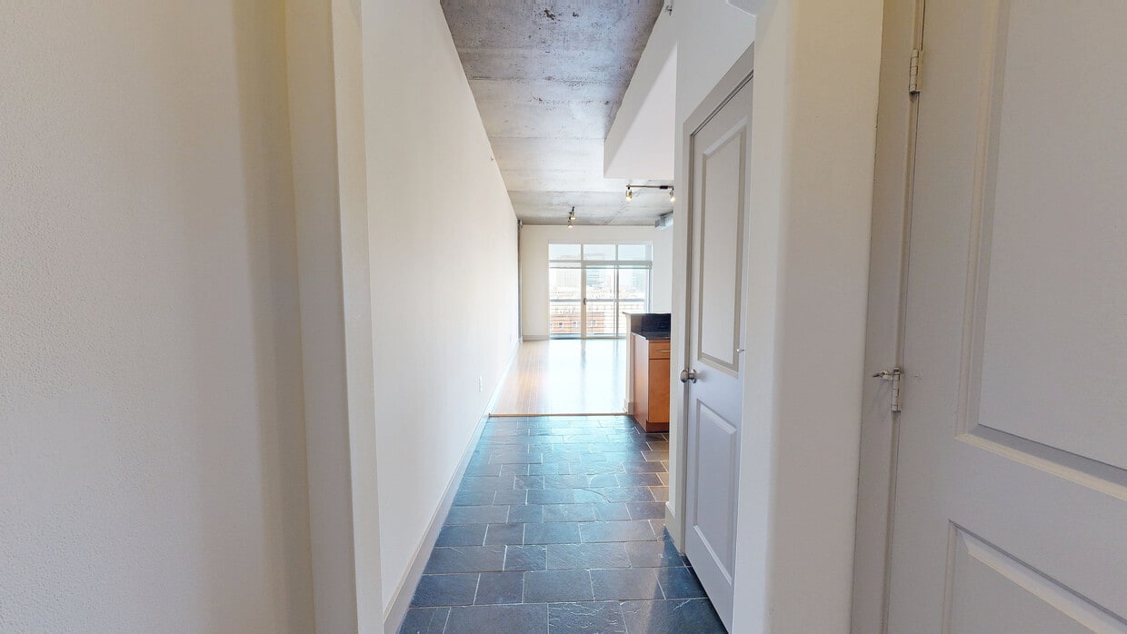 Photo - The Crescent at Fells Point Apartments