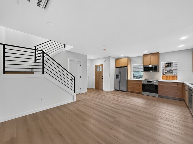 Foto del edificio - 328 NE 125th St