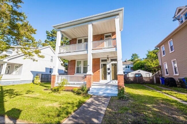 Building Photo - 214 Lucile Ave