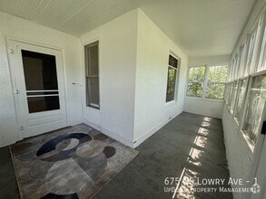 Building Photo - 675 NE Lowry Ave