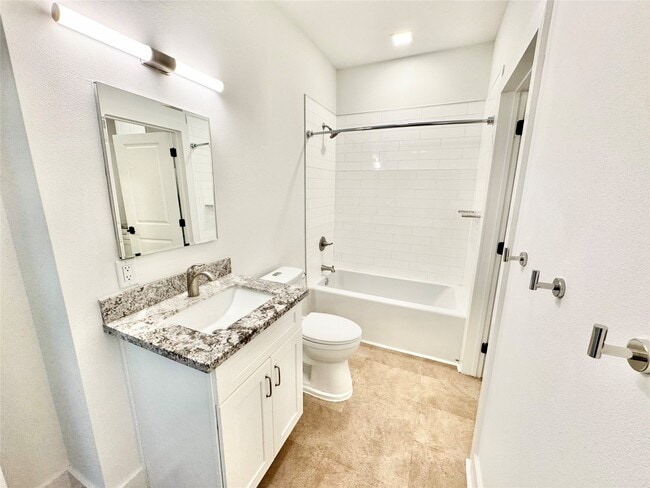 Building Photo - 2102 Mechanic St