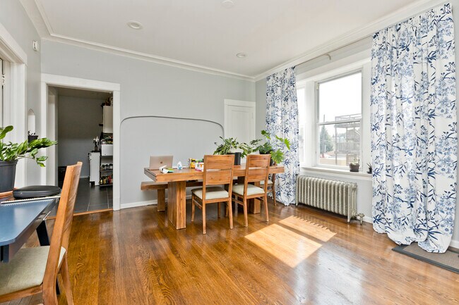 Foto del edificio - 3556 W Wrightwood Ave