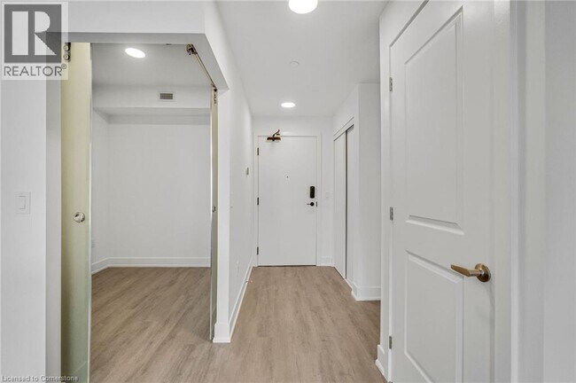 Building Photo - 575 Conklin Rd