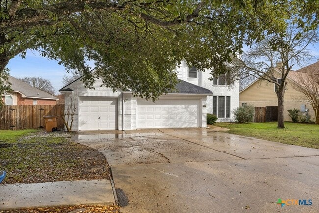 Building Photo - 13039 Scofield Farms Dr