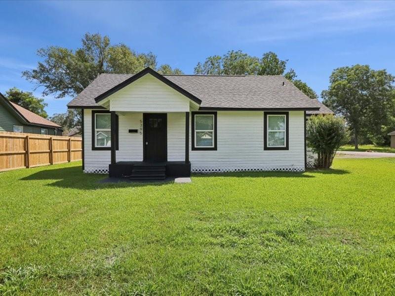 Foto principal - 5395 Fairview Ave