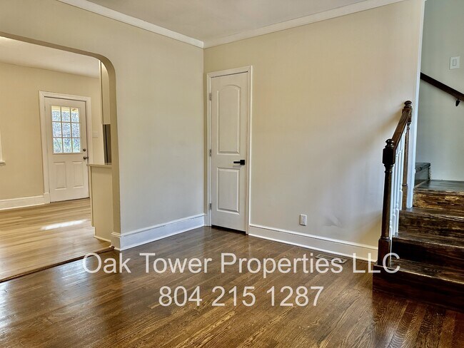 Foto del edificio - 6339 Glenway Dr