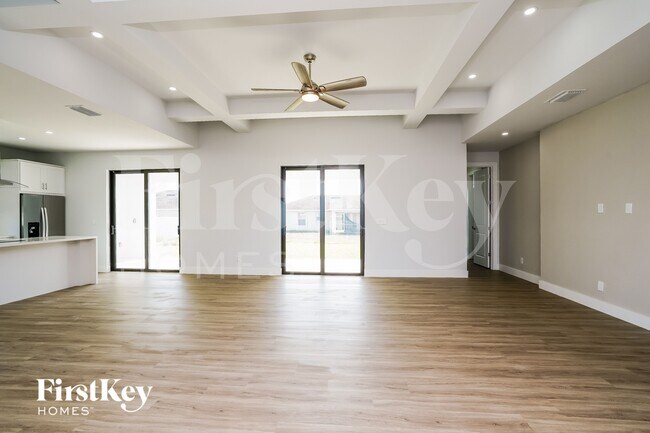 Foto del edificio - 1131 NE 2nd Pl