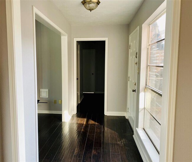 Foto del edificio - 5126 Eagle Trail Dr