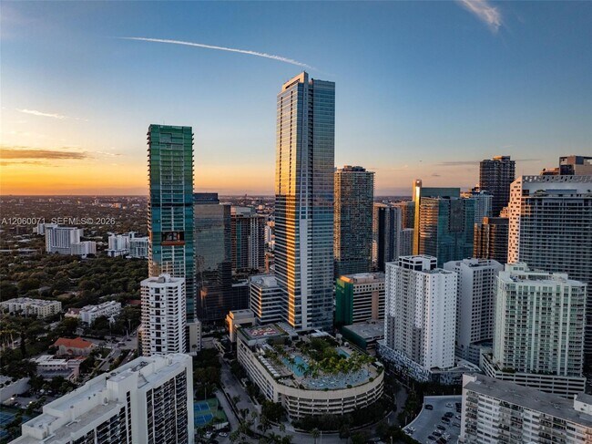 Foto del edificio - 1435 Brickell Ave