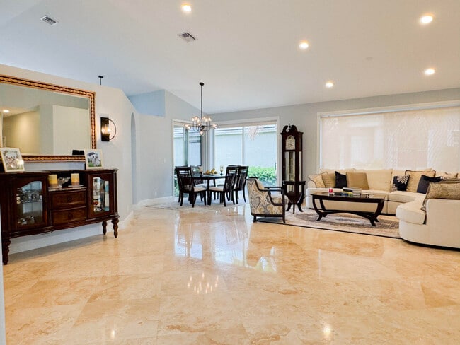 Foto del edificio - 9091 Long Lake Palm Dr
