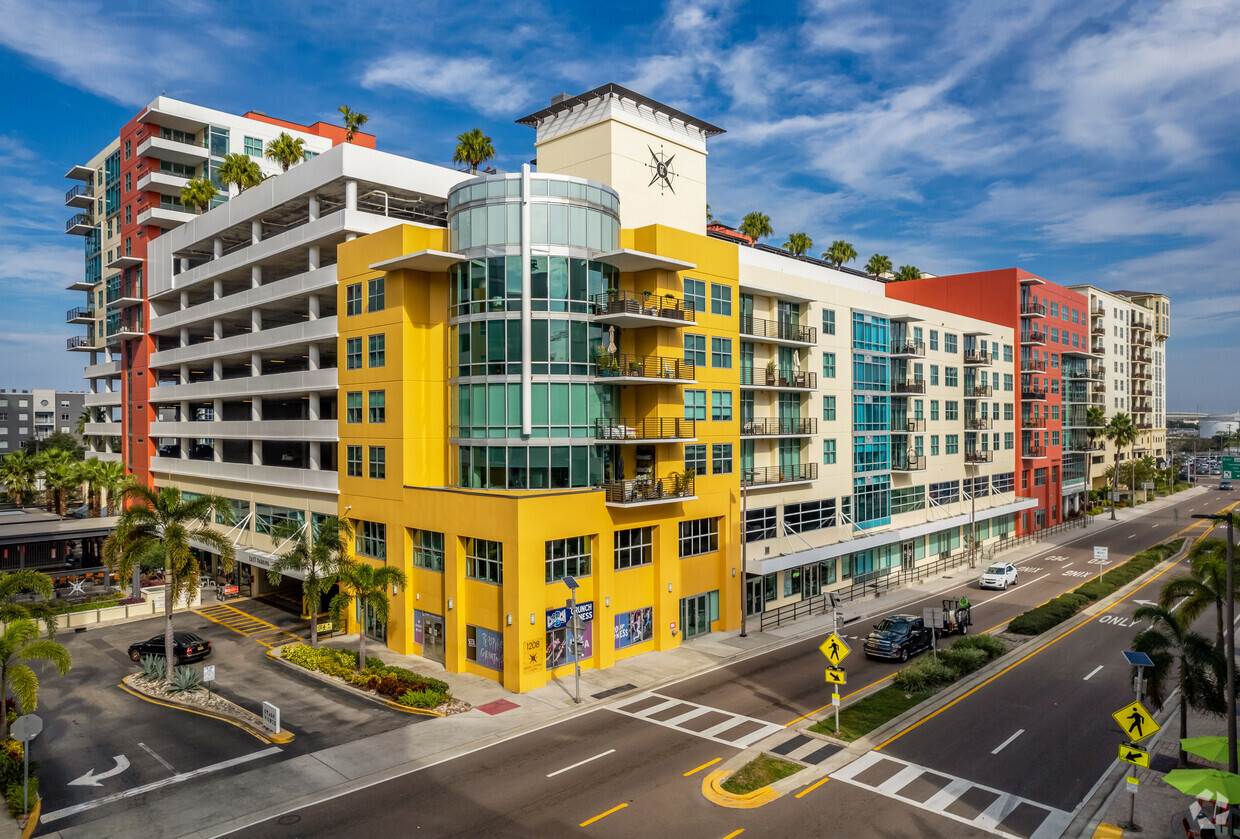 Grand Central at Kennedy - Apartments in Tampa, FL | Apartments.com