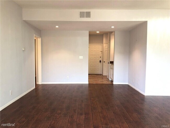Building Photo - 3 br, 2 bath Condo - 330 Cordova St Unit 164