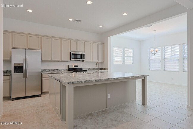 Building Photo - 7671 W Smoketree Dr