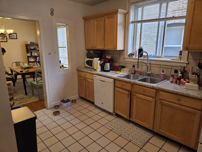 Foto del edificio - 5319 W Giddings St