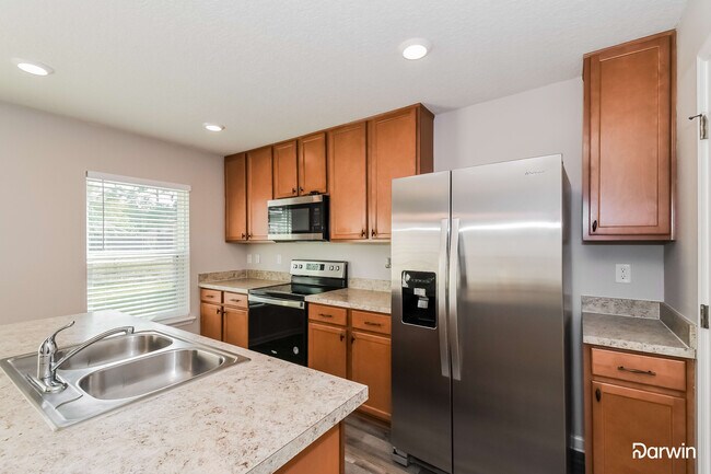 Foto del edificio - 15911 Hutton Lane, JACKSONVILLE, FL 32218