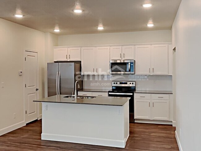 Building Photo - 7371 South Copper Rim Drive