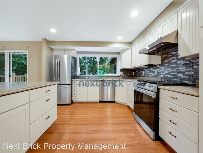 Building Photo - 4 br, 3 bath House - 10917 166th Pl NE
