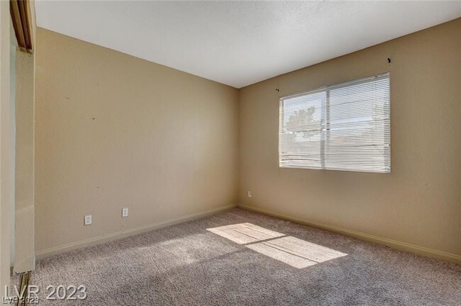 Foto del edificio - 2963 Juniper Hills Blvd