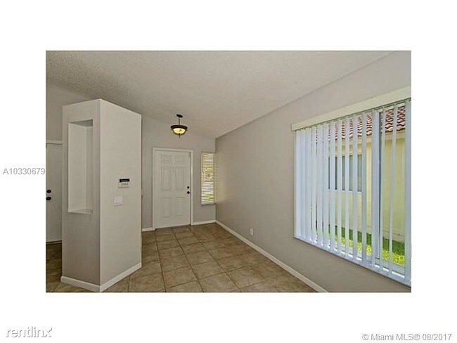 Building Photo - 1505 Mira Vista Cir