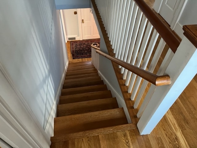 Stairs - 411 Sussex Dr