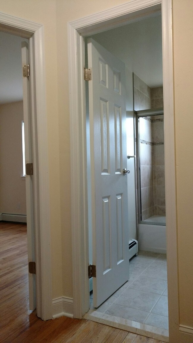 Clara Barton Apartments Rentals Edison, NJ