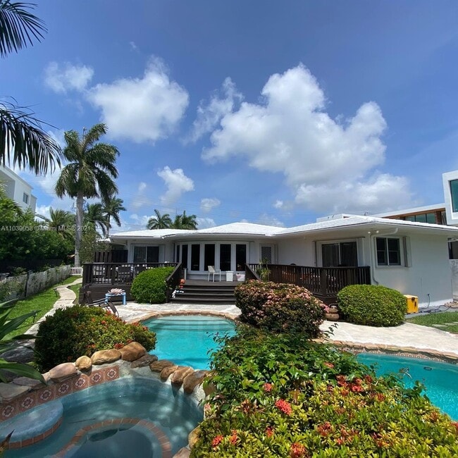 9501 E Broadview Dr, Bay Harbor Islands, FL 33154 House for Rent in