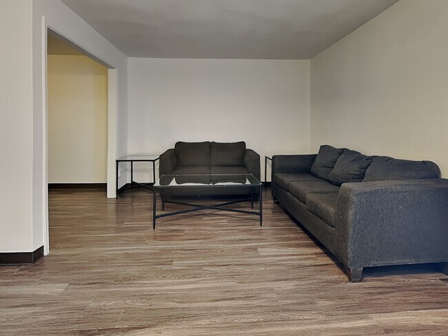 Foto del edificio - 807 S Locust St
