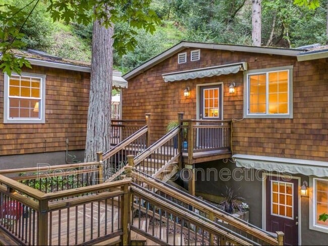 Foto del edificio - 19170 Beardsley Rd