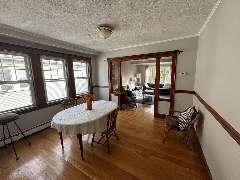 Foto del edificio - 79 Bailey Rd