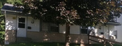 Building Photo - 1300-1302 Circle Terrace Blvd NE