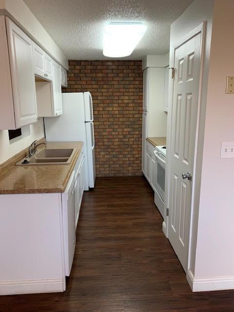 Building Photo - 1302 E 16th Street #2