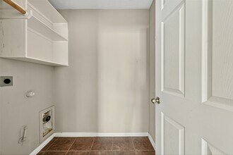 Building Photo - 16919 Creek Mountain Dr