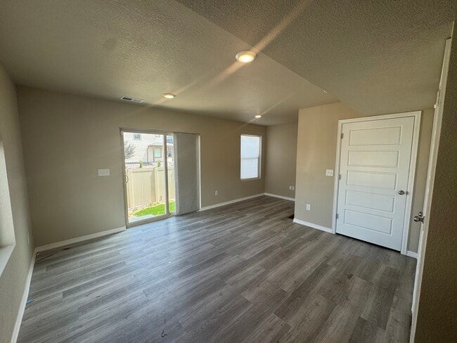 Building Photo - 6153 Callan Dr
