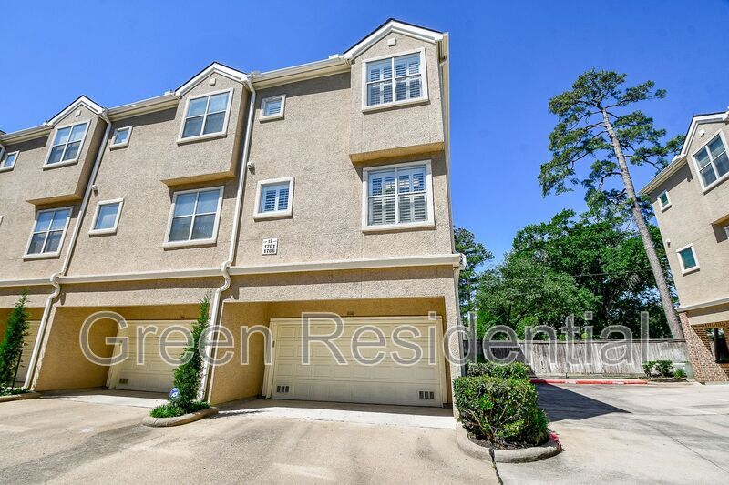 Primary Photo - 12707 Boheme Dr