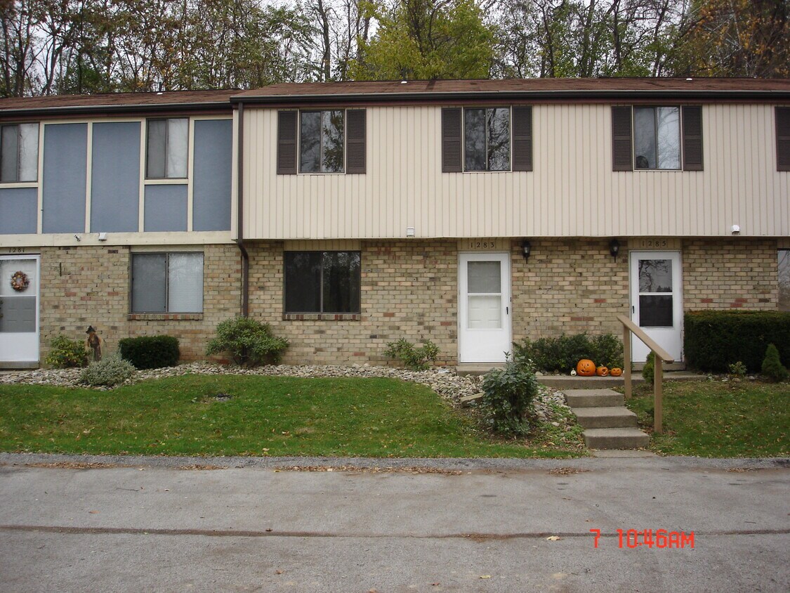 Primary Photo - 1231 Five Pines Rd