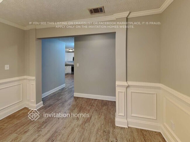 Building Photo - 113 Daisy Cir