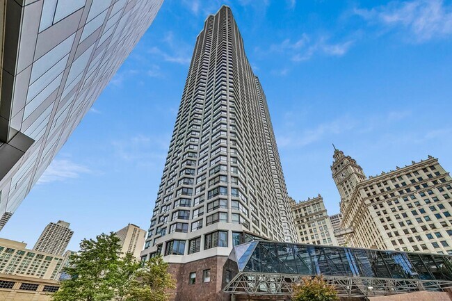 Building Photo - 405 N Wabash Ave
