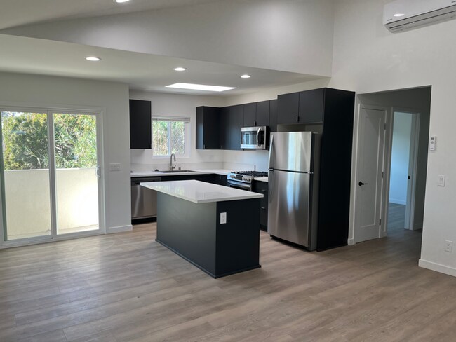 Foto del edificio - 4732 Bancroft St