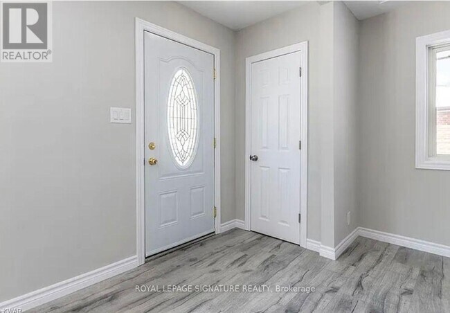 Photo du bâtiment - 116 Siebert Ave