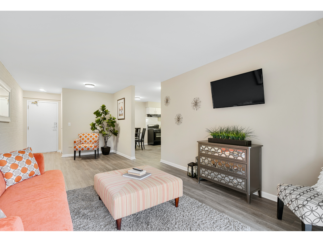 Living Room Area | Apartments For Rent in Mount Prospect Illinois | The Element - The Element